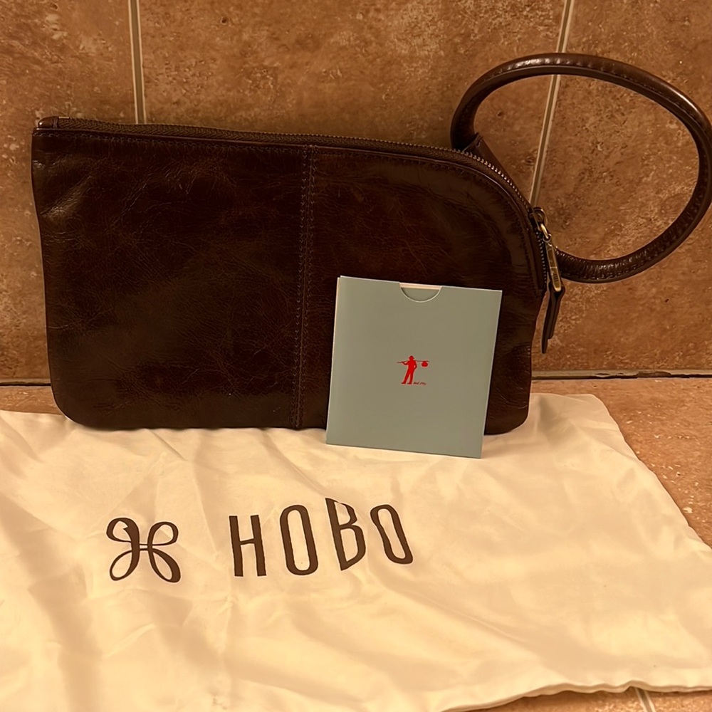 Brown Hobo clutch/wristlet